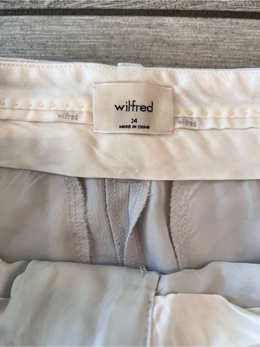 Aritzia Wilfred Women's The Effortless Pant Size 14 Monument Gray Crepette - Picture 10 of 12